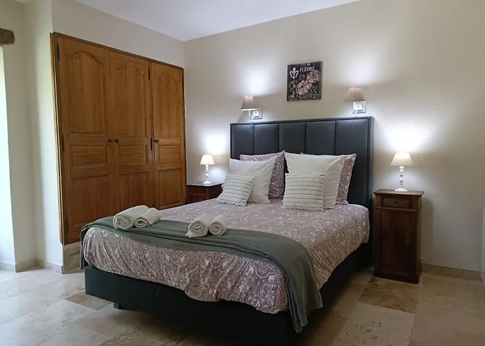 Moulin De Charme Lussan (Gard)