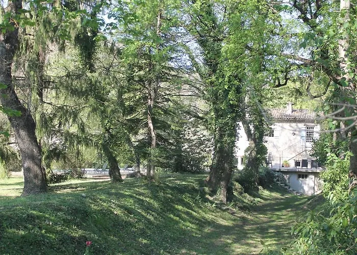 Moulin De Charme Lussan (Gard)